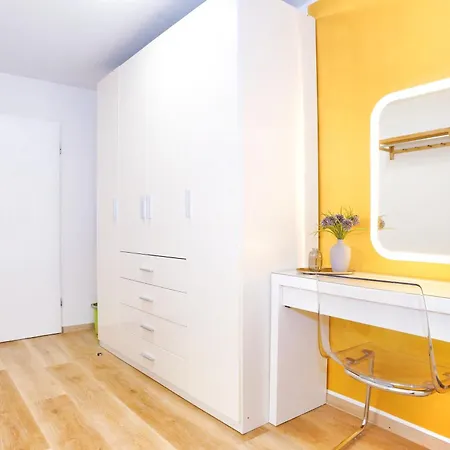 Relax-black Appartement, Allgaeu, Bergblick, Sauna * شايديغ